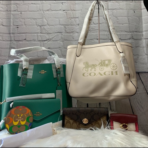 Meet your Posher, Jackie - Picture 10 of 15